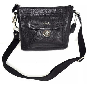 Coach Black Pebbled Leather Turn Lock Pocket Swingpack Crossbody Bag 45012